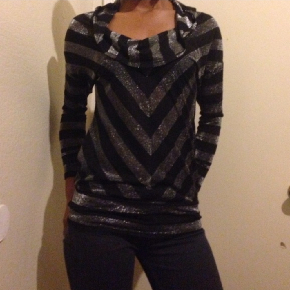 Strip black liong sleeve  Blouse